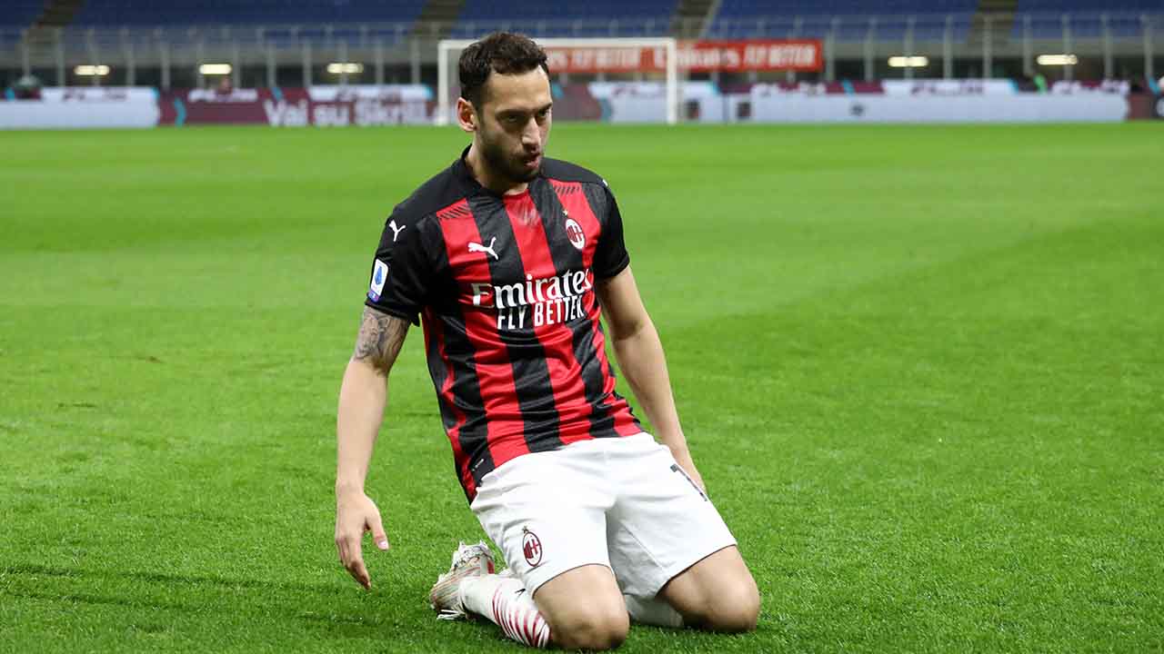 Hakan Calhanoglu
