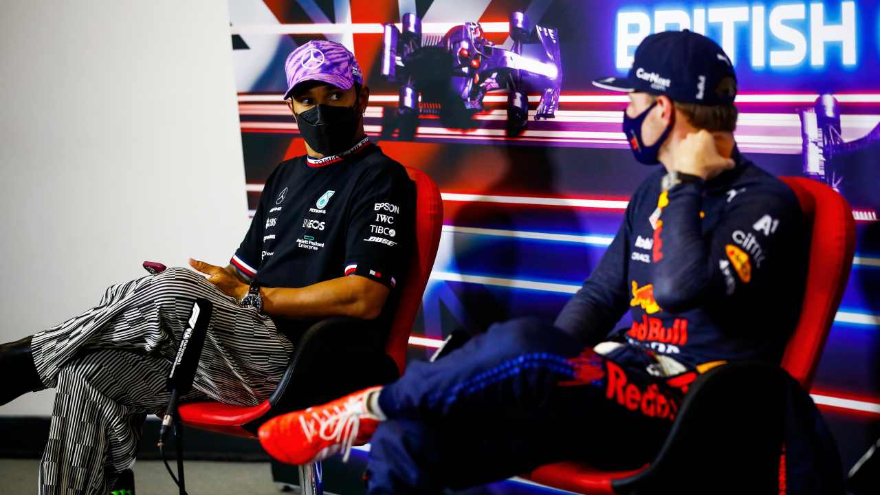Hamilton e Verstappen