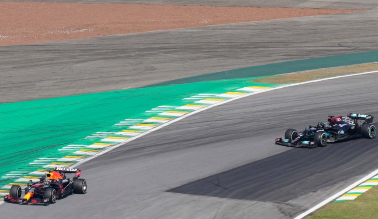 Verstappen e Hamilton