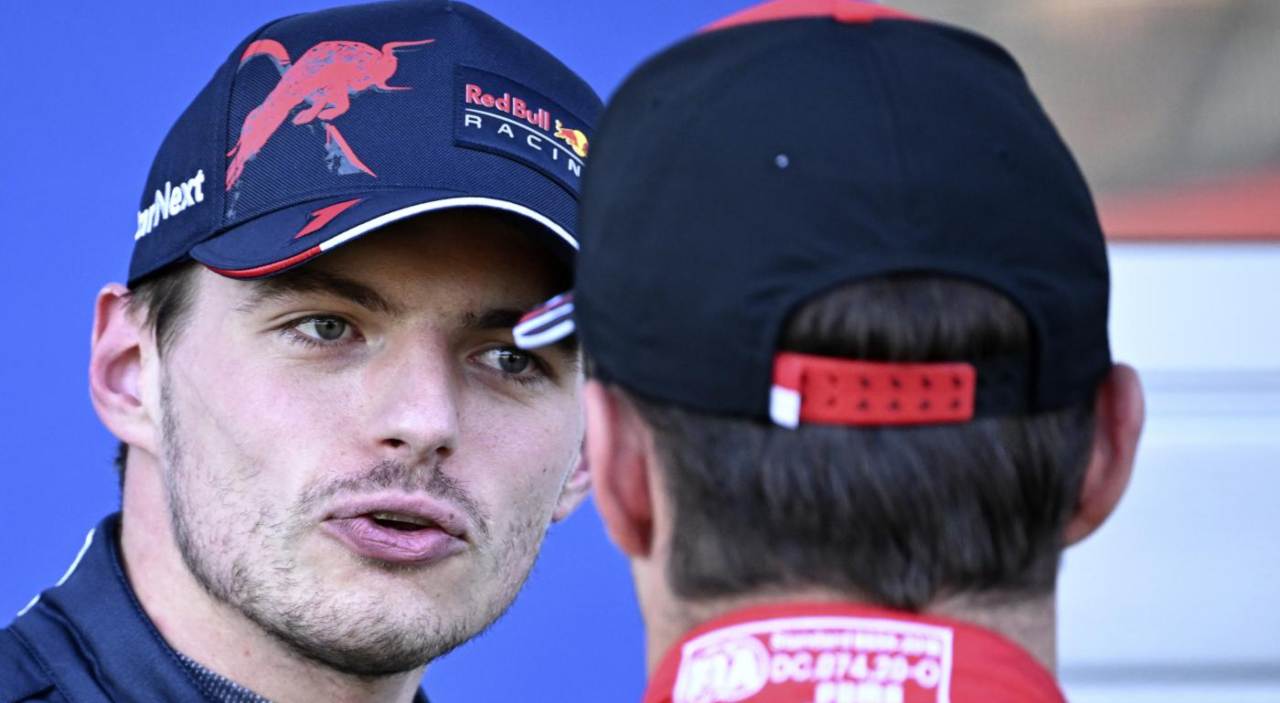 Leclerc e Verstappen
