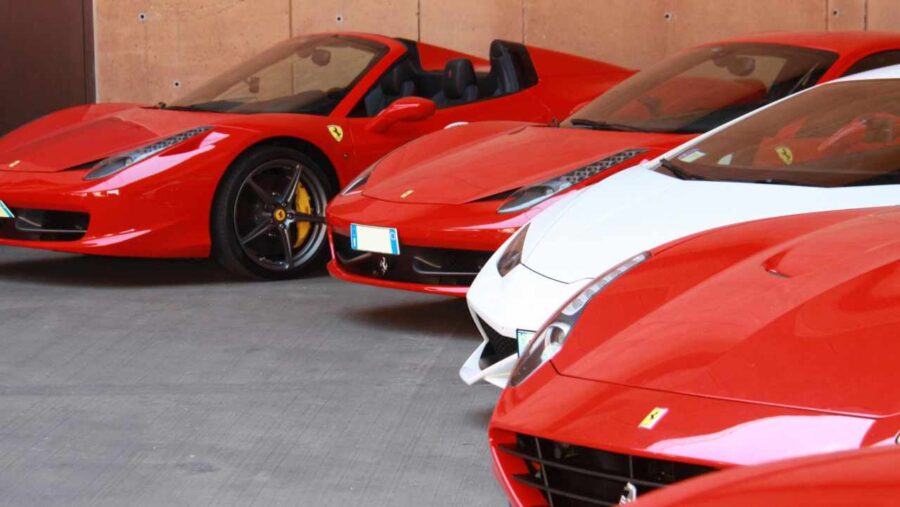 Parco auto di lusso (credit: Up Cars)