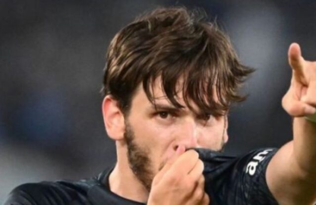 Kvicha Kvaratskhelia dopo un gol col Napoli
