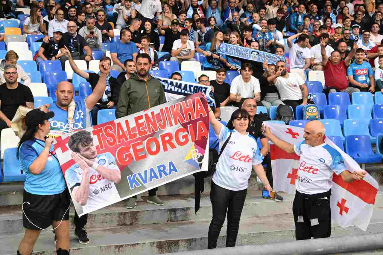 Tifosi georgiani per Kvara