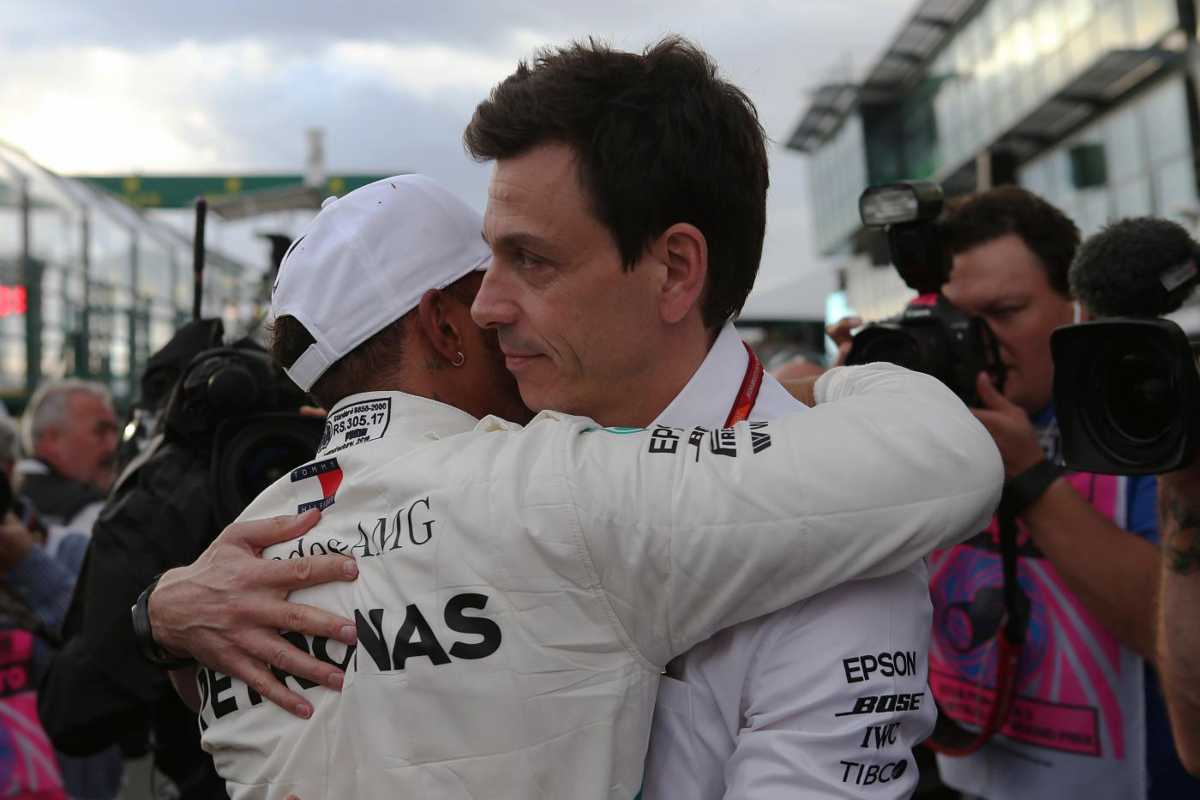 Wolff conferma l'addio