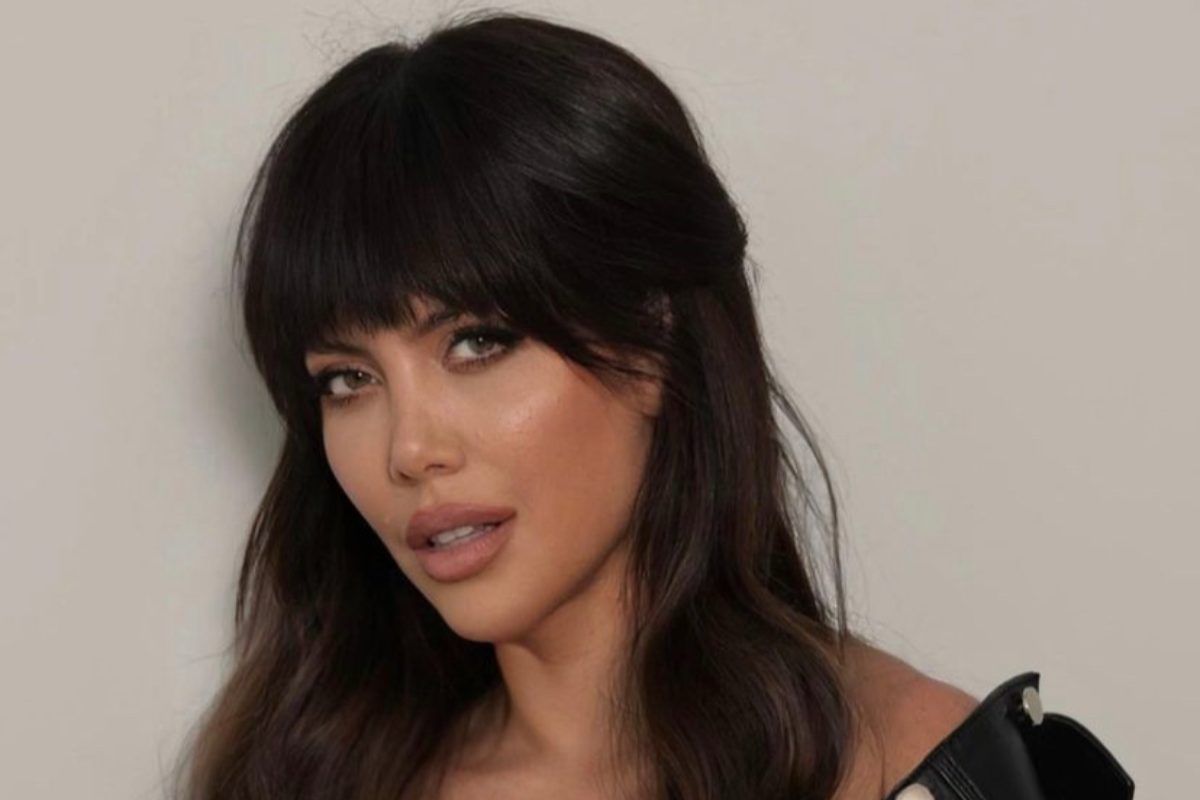 Wanda Nara da sogno: sul letto solo in intimo