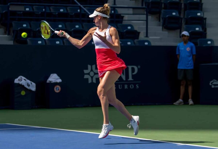 Anna Bondar, la tennista scatena i fan