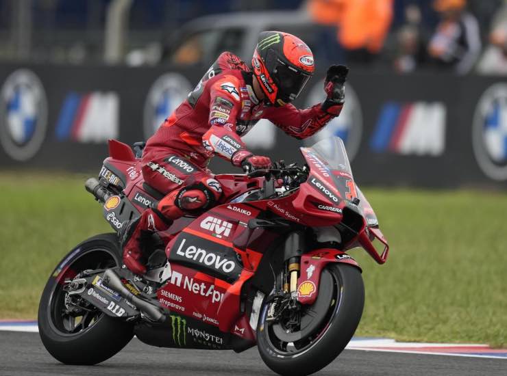 Valentino Rossi e i piloti italiani: nubi sulle parole del Dottore