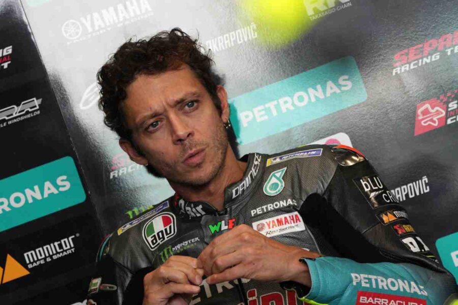 Valentino Rossi torna all'attacco