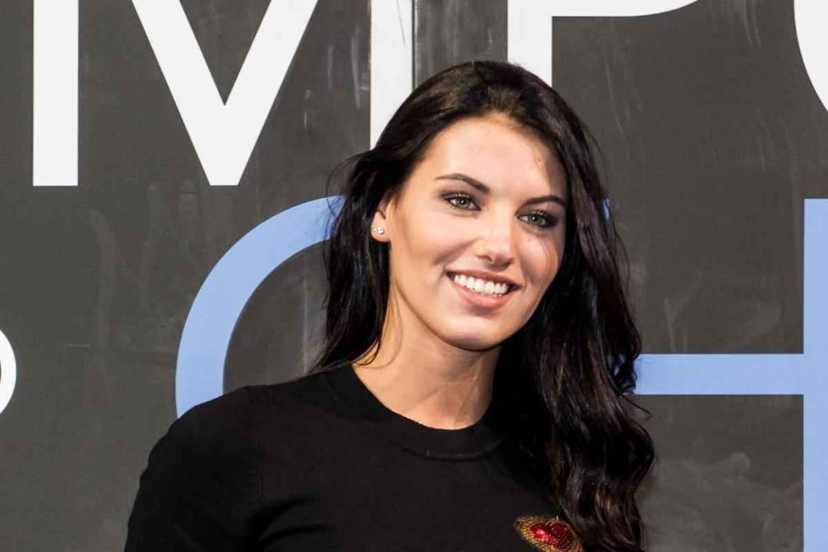 Carolina Stramare senza veli, da guardare con cautela