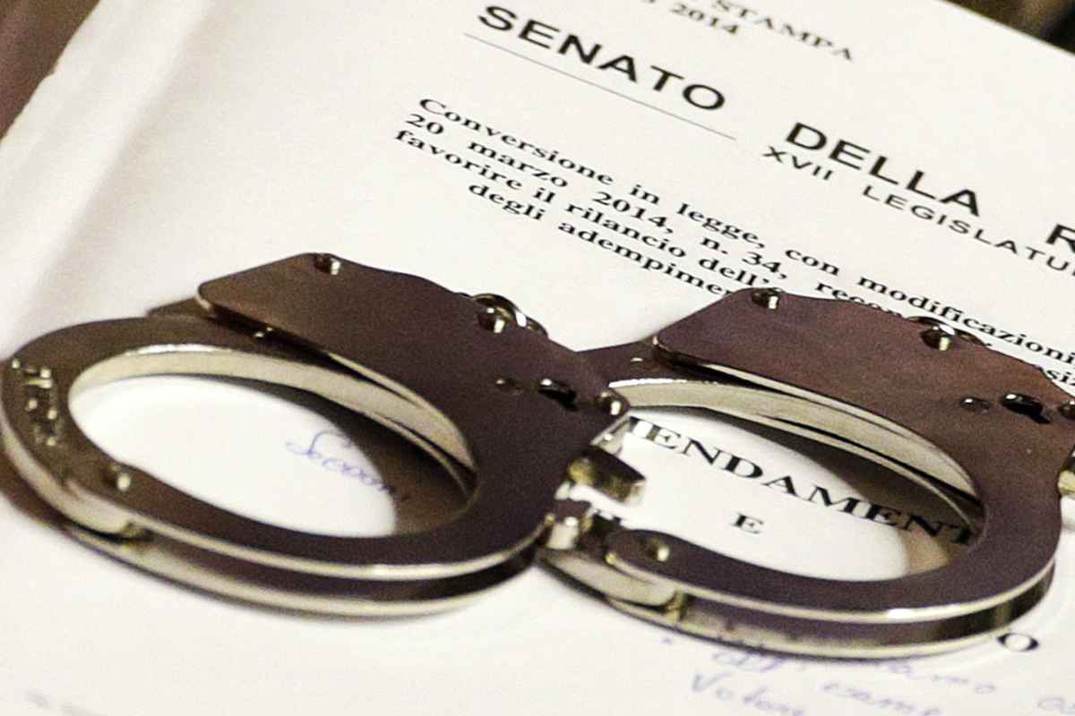 Ex campione arrestato, tifosi impietriti: nessuno lo immaginava