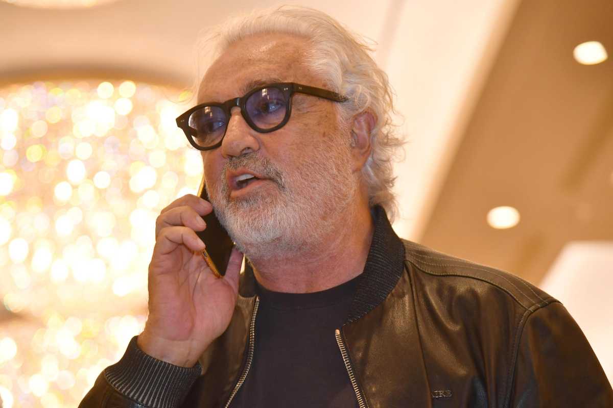 Flavio Briatore "spara a zero" sulla Ferrari: "Sono 15 anni che puntano sull'anno prossimo"
