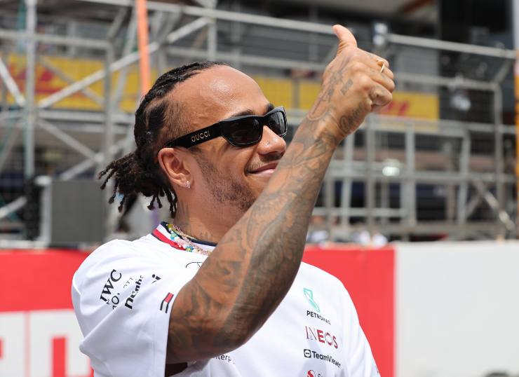 Hamilton pronto alla rivoluzione: cambia tutto in casa Mercedes