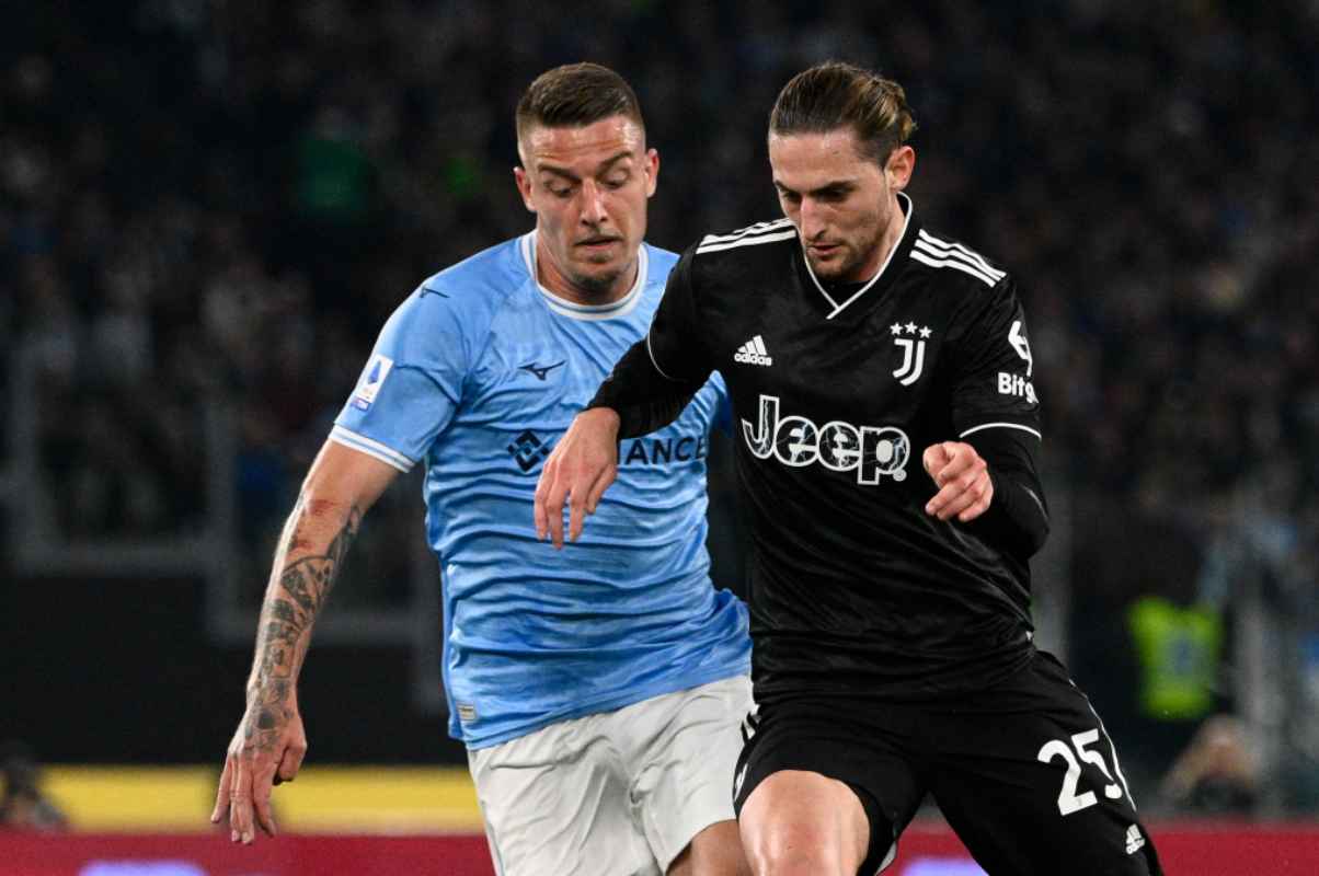Napoli sorpasso Juventus
