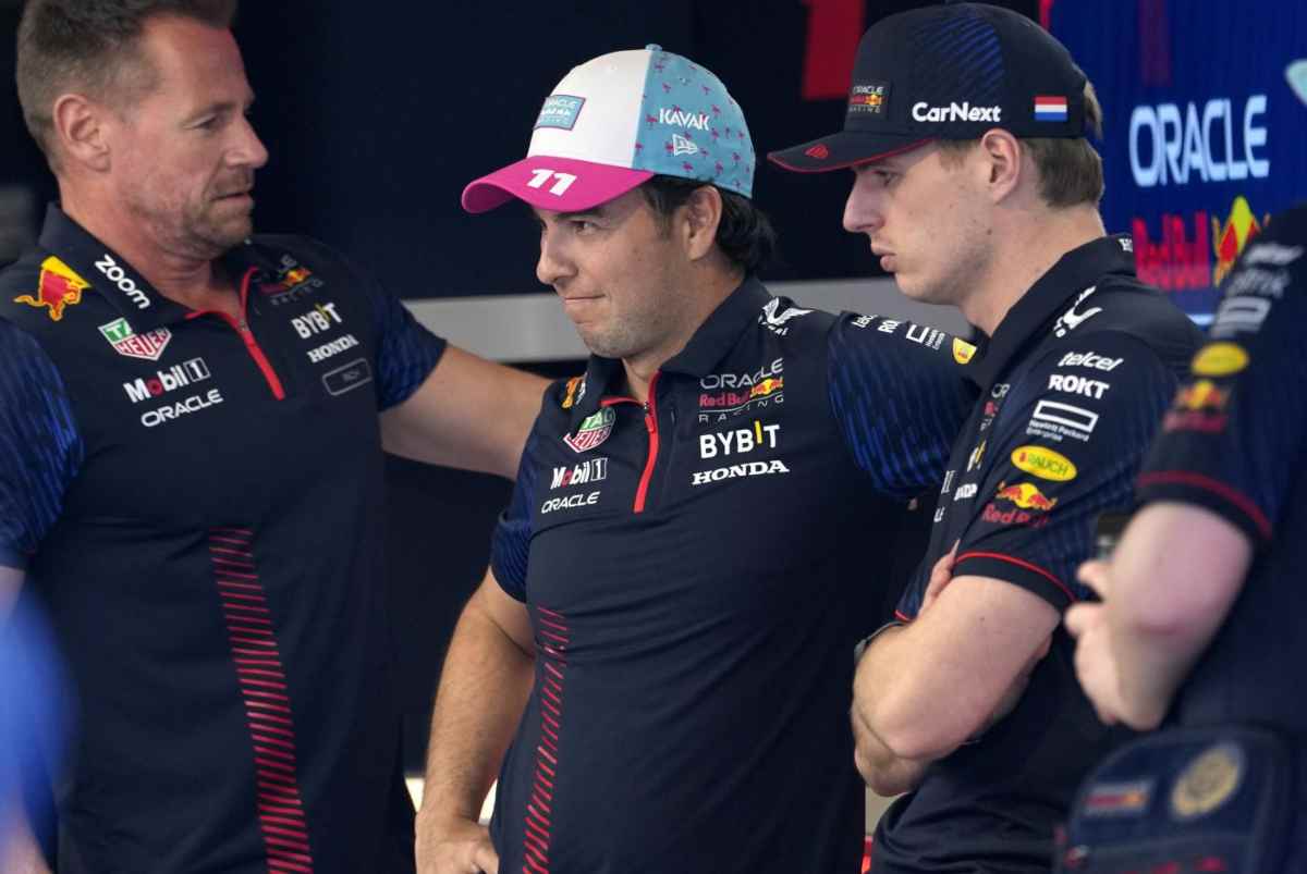 Che duello tra Verstappen e Perez