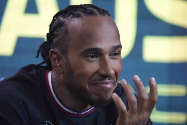 Hamilton ce l'ha fatta: gli hanno assegnato il Gran Premio