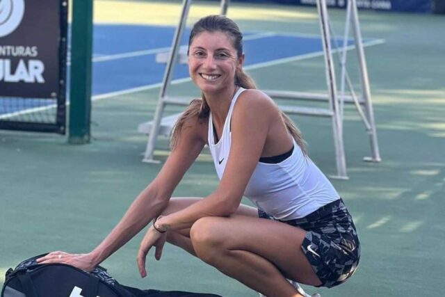 Corinna Dentoni over the top: bellissima