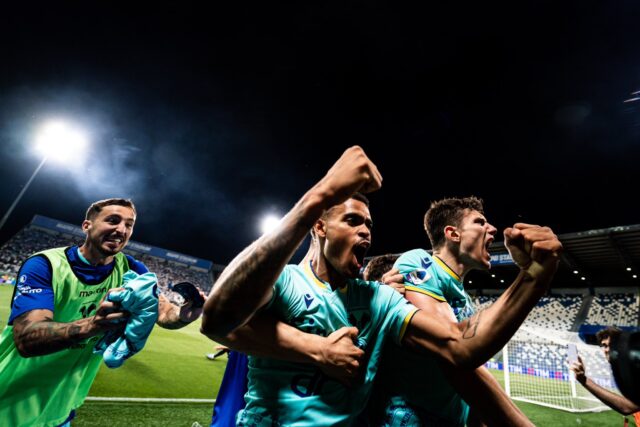 L'Hellas Verona festeggia la salvezza