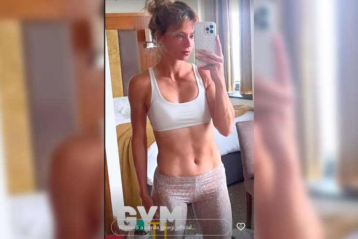 Camila Giorgi, selfie da capogiro
