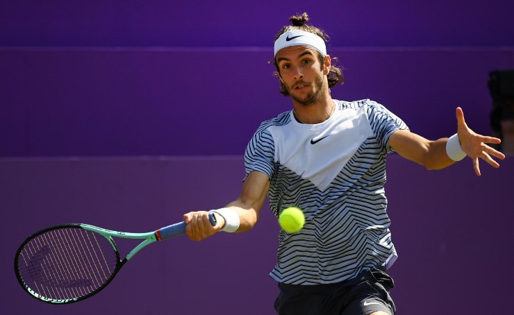 Lorenzo Musetti durante il match con Rune