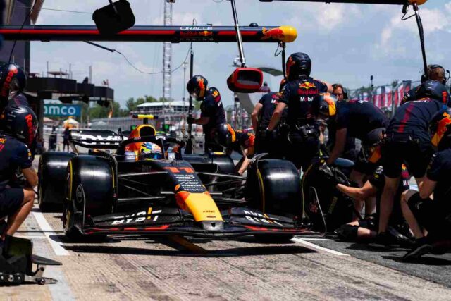 Red Bull pronta a cambiare pilota