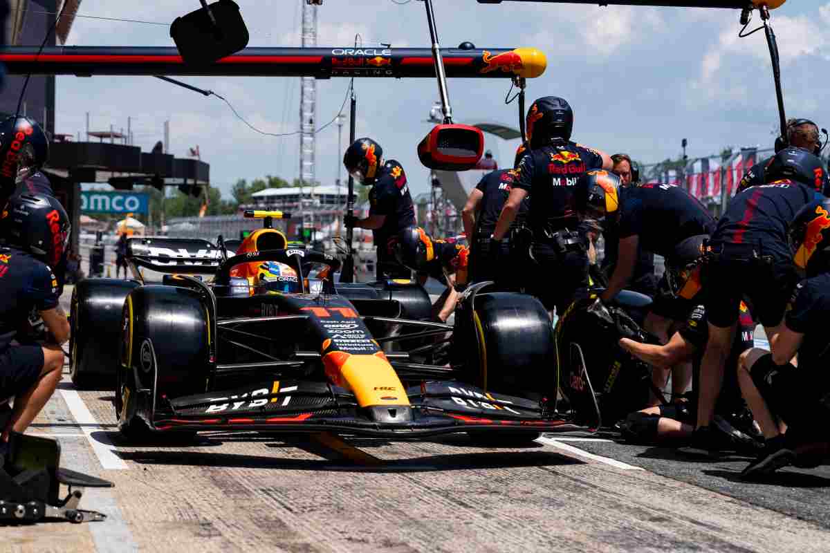 Red Bull pronta a cambiare pilota