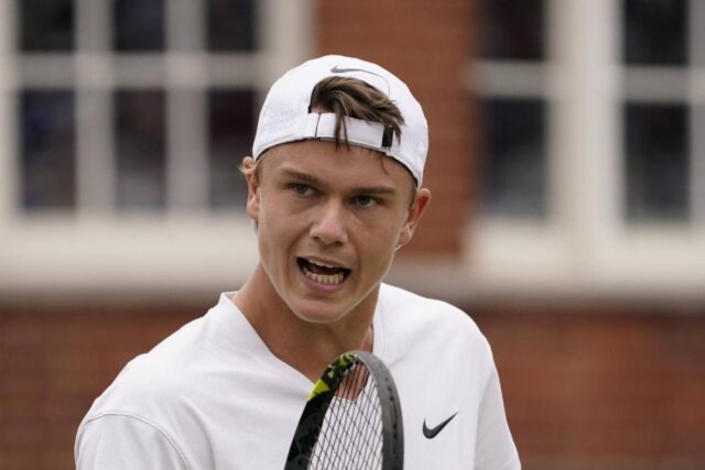 Holger Rune sotto attacco