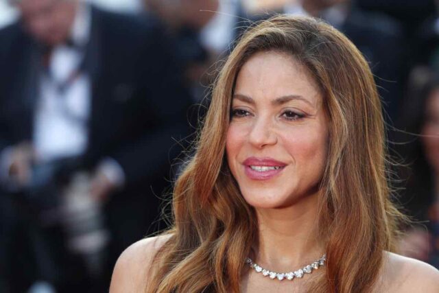 Shakira ai box Mercedes