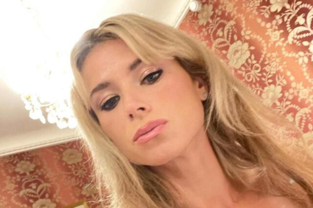 Camila Giorgi in bianco: game, set and match