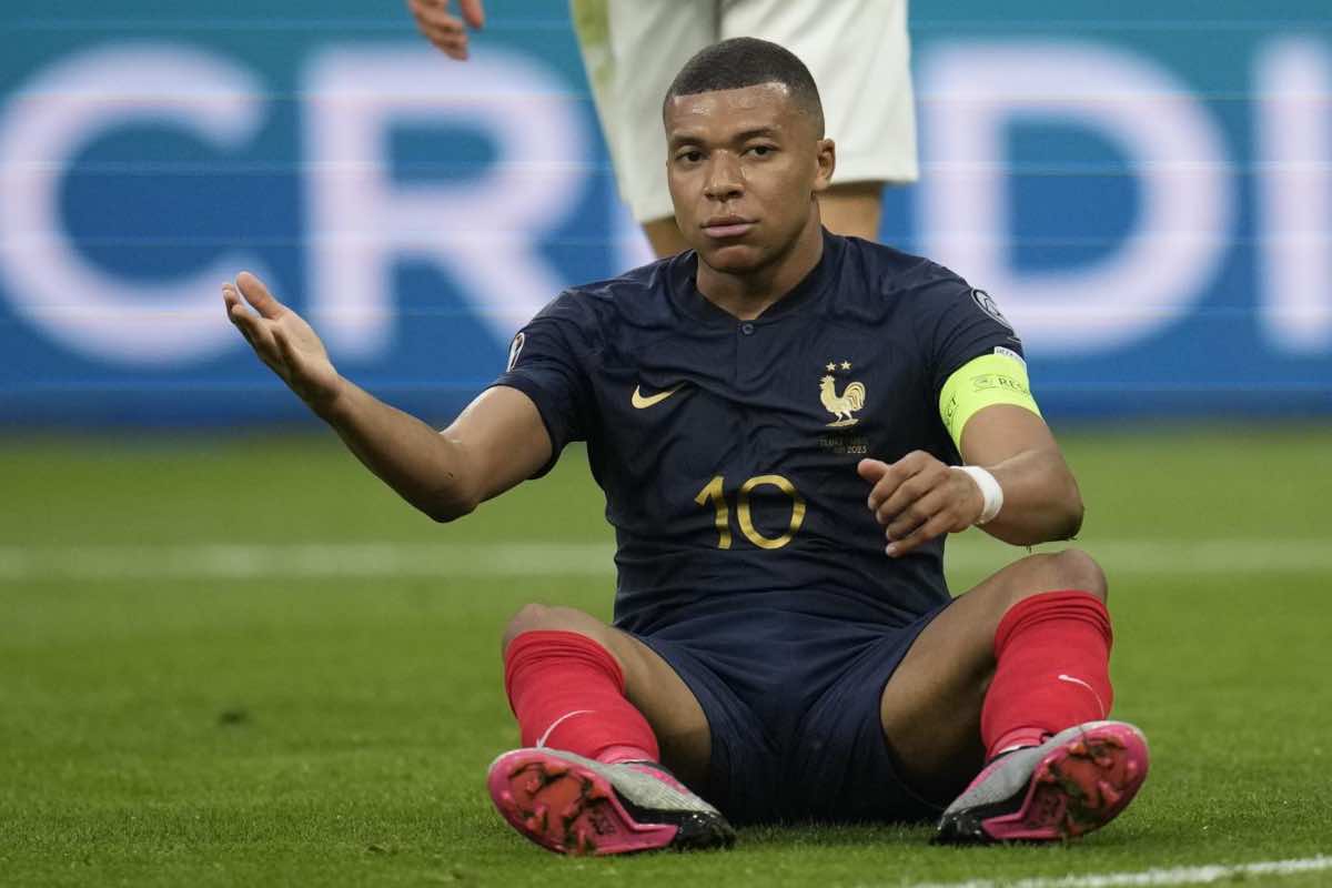 Tra Real e PSG spunta un'altra pretendente: offerta folle per avere Mbappé
