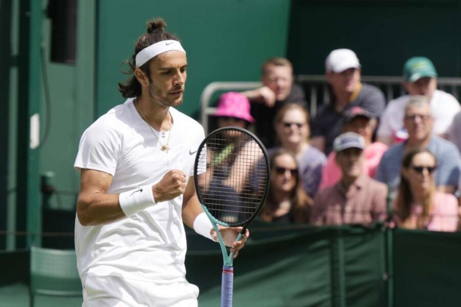 Lorenzo Musetti prima vittoria a Wimbledon
