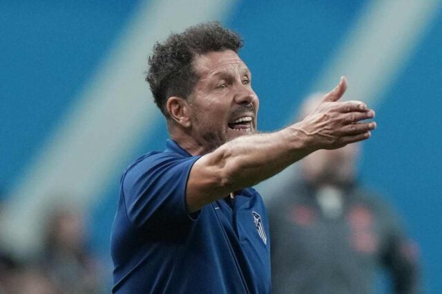 Diego Simeone dà indicazioni