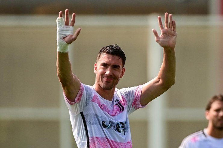 "Dipendesse da lui...": la rivelazione su Vlahovic gela Allegri