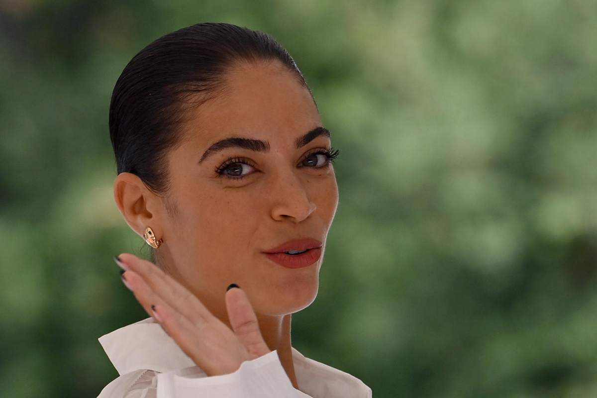 Elodie incanta sul palco: lo scatto è mozzafiato