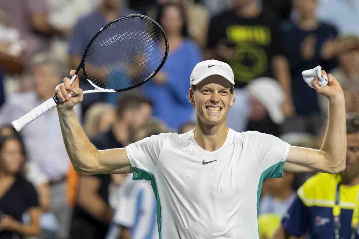 Sinner pensieroso su Alcaraz