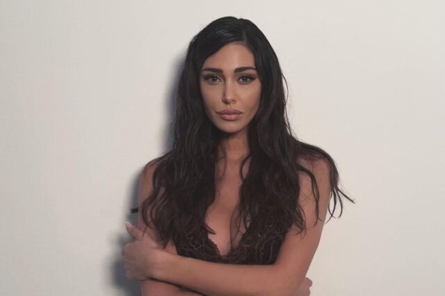 Belen Rodriguez lascia tutti senza fiato