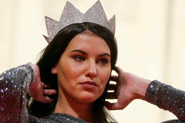 Carolina Stramare senza veli, la visione fa girare la testa