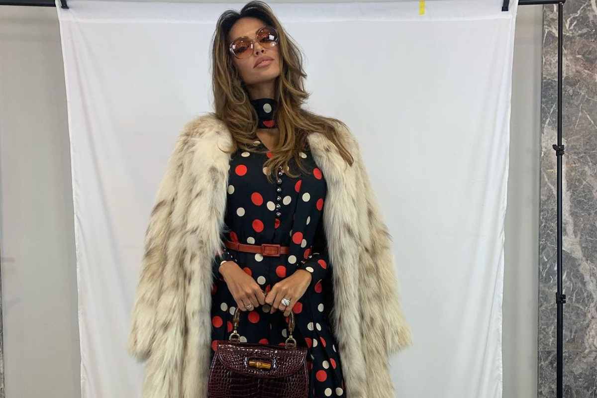 Madalina Ghenea da guardare con cautela: l'intimo è da capogiro