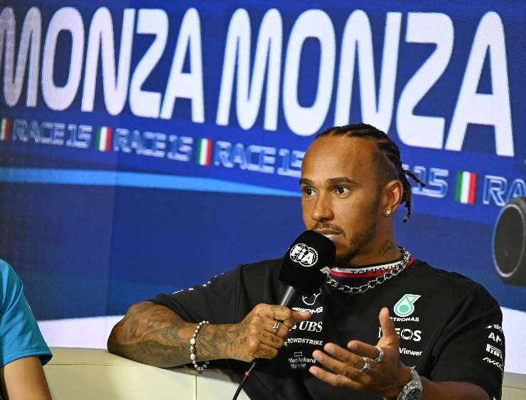 Mercedes F1, ricco contratto per Lewis Hamilton