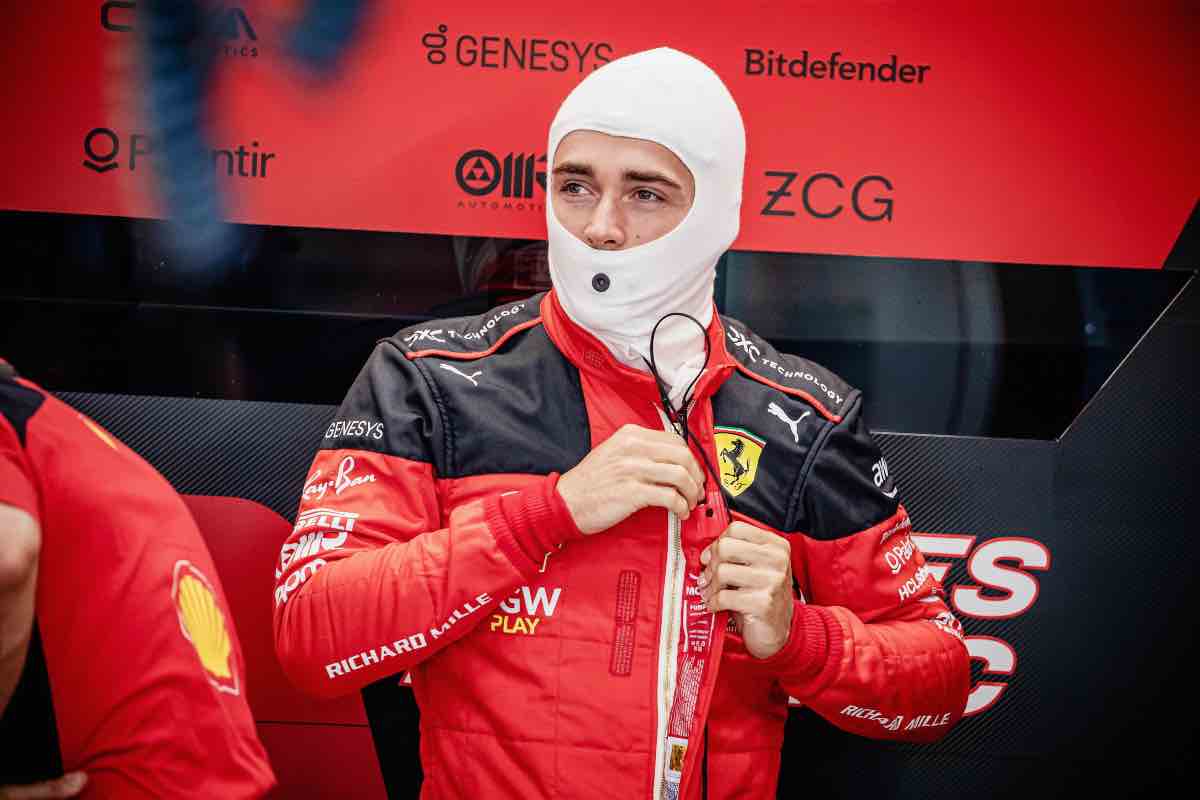 Formula 1, 'Marca' fa a pezzi Leclerc ed elogia Sainz
