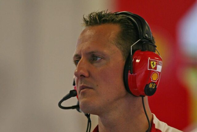 Umiliato l'ex pilota della Ferrari