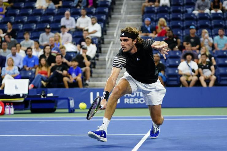 Stefanos Tsitsipas, arriva l'annuncio in diretta tv