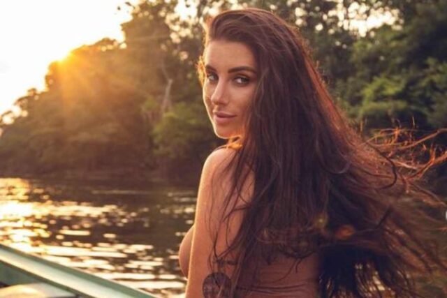 valentina vignali bikini fluo