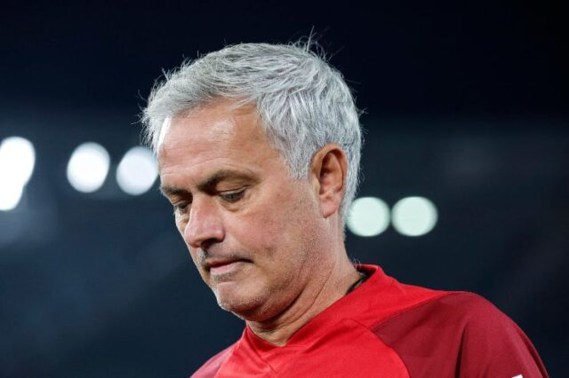 Mourinho esonerato