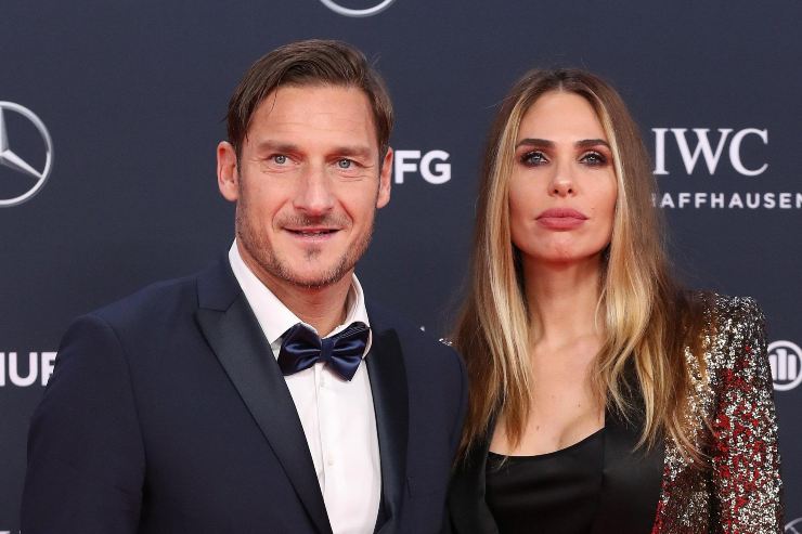 Totti e Noemi allo spettacolo di Pio e Amedeo