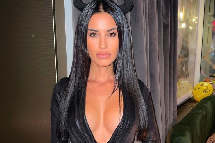 Eleonora Incardona scollatura Halloween lato A