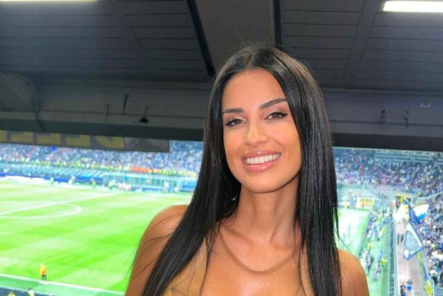 Eleonora Incardona scollatura Halloween lato A