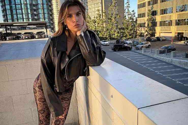 Elisabetta Canalis, Instagram in tilt: scatto esagerato