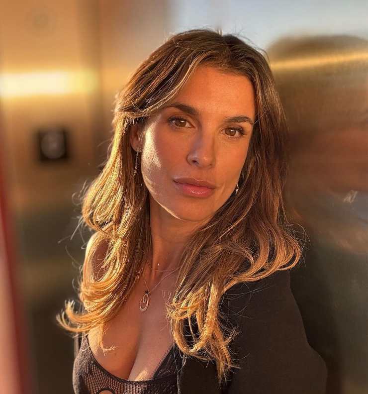 Foto bollentissima: Elisabetta Canalis paralizza i fan