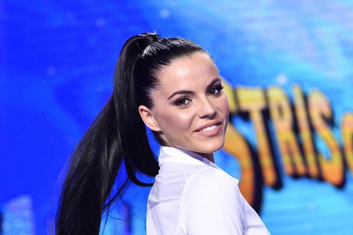 Shaila di nuovo hot per i fan