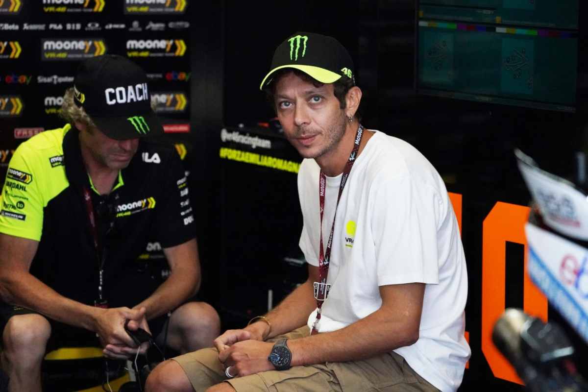 Valentino Rossi scatenato: punta il campione del futuro